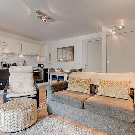 Apartment Cosmiques - Alpes Travel - Central Chamonix - Sleeps 4 Luaran gambar