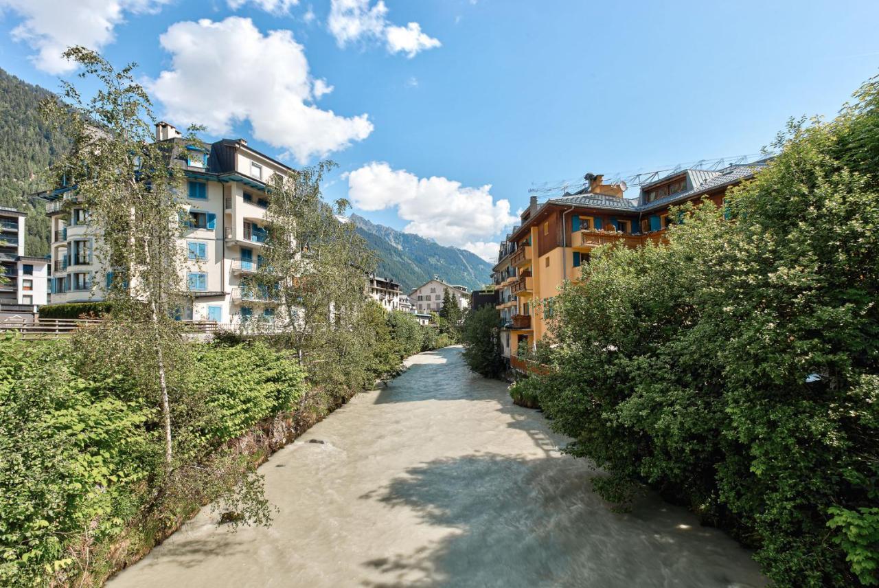 Apartment Cosmiques - Alpes Travel - Central Chamonix - Sleeps 4 Luaran gambar
