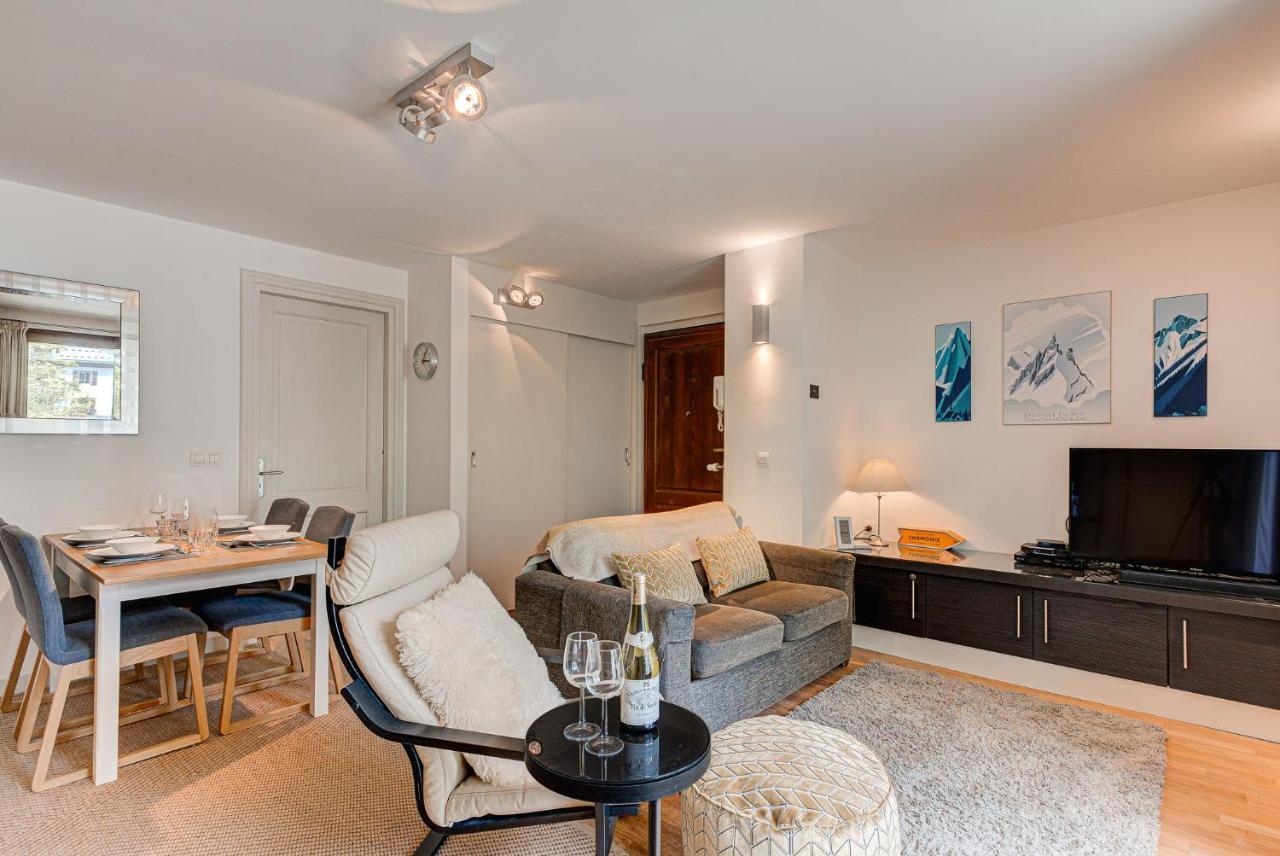 Apartment Cosmiques - Alpes Travel - Central Chamonix - Sleeps 4 Luaran gambar