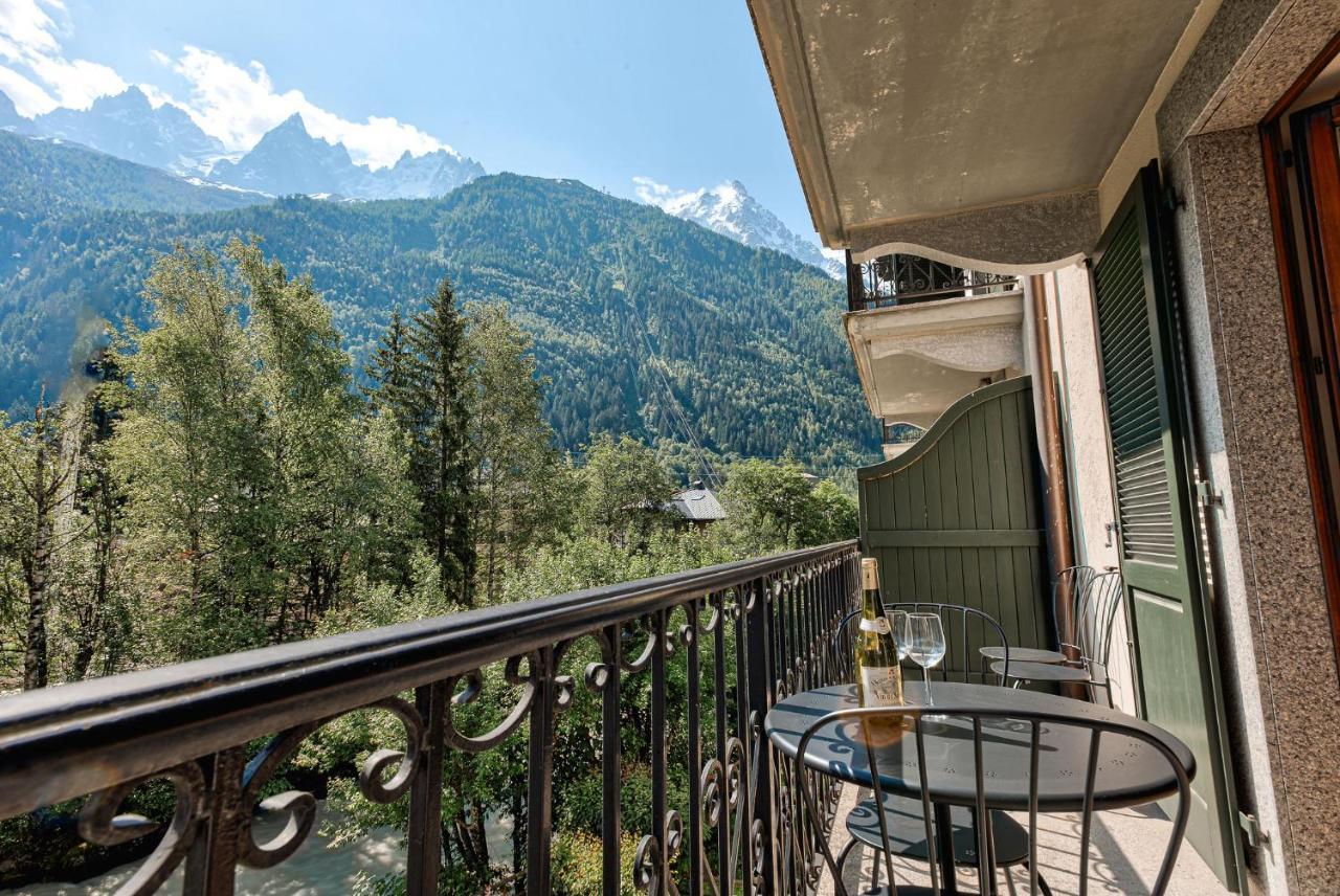 Apartment Cosmiques - Alpes Travel - Central Chamonix - Sleeps 4 Luaran gambar